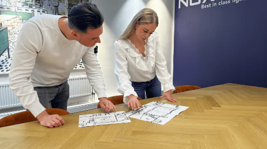 Lichtexperten im Büro